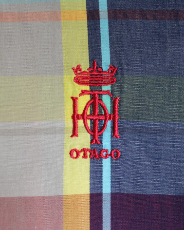 Broderie côté coeur de la chemise 136 Otago rouge pour homme