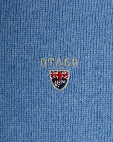 Broderie côté coeur du Pull Buenos Aires col rond Otago bleu ciel chiné pour homme